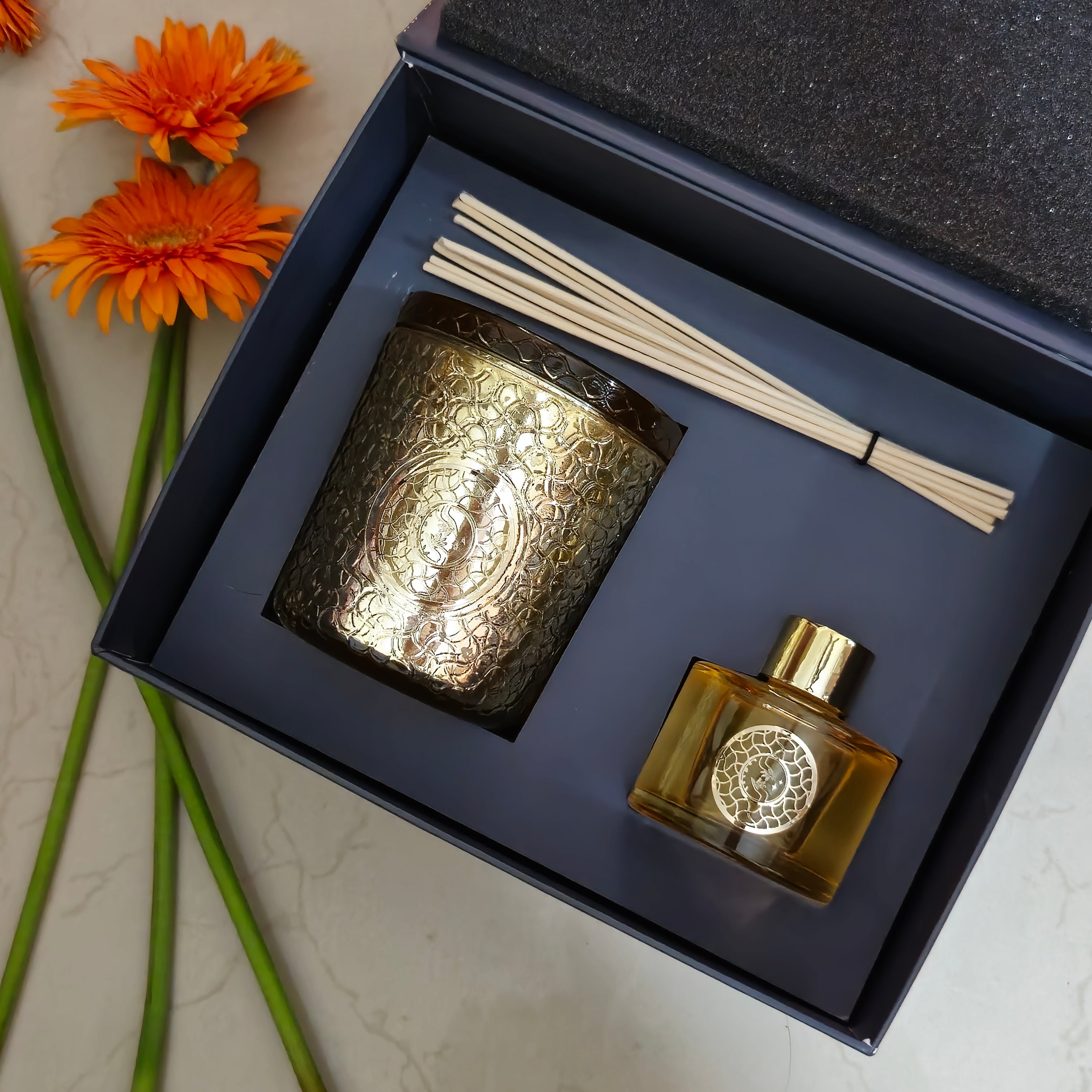 Endora Signature gold candle + Diffuser set